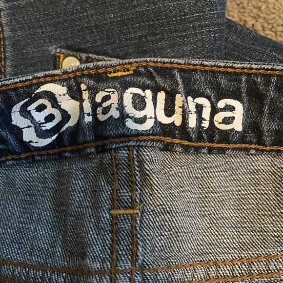 Laguna B  Jeans - Picture 2 of 6